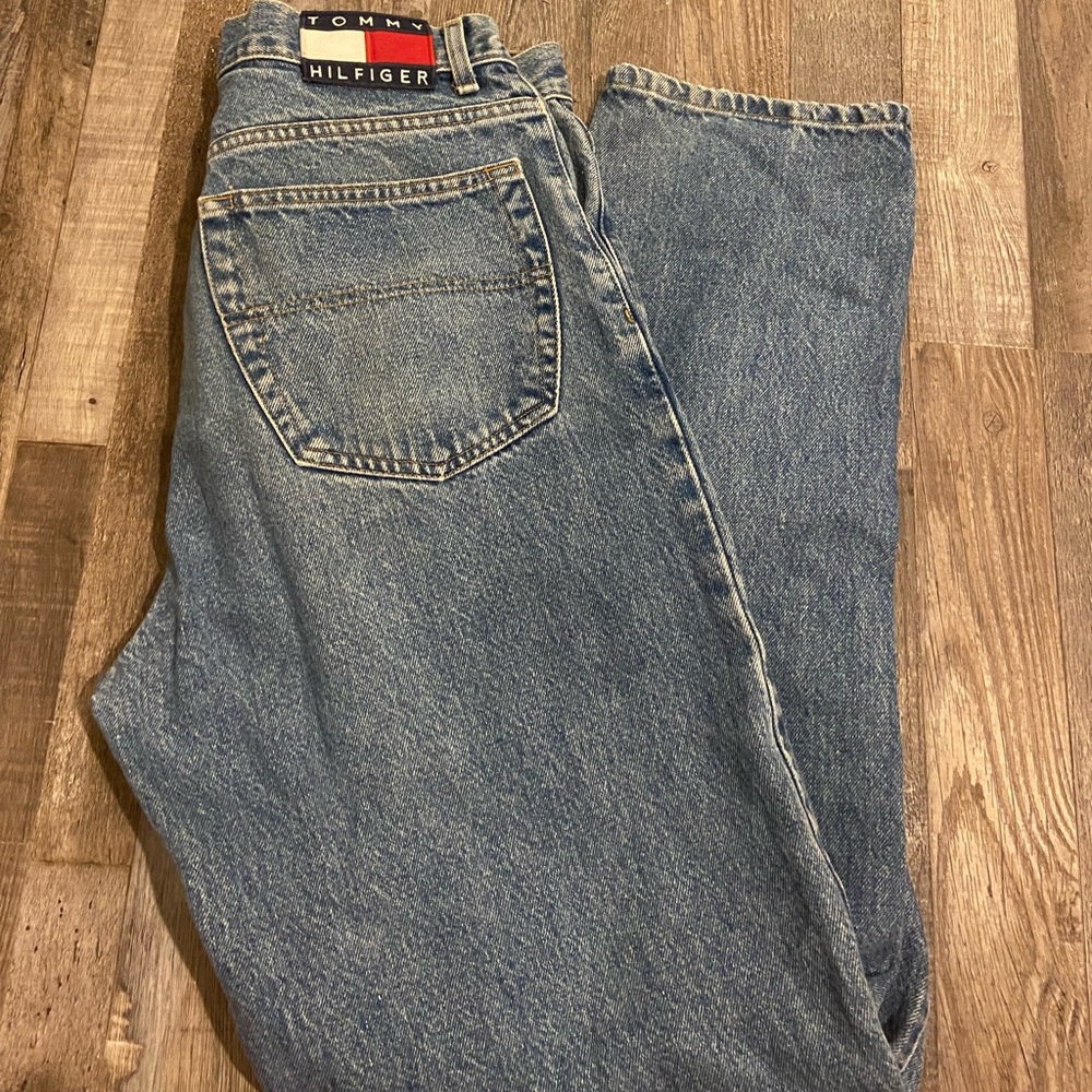 Vintage Tommy Hilfiger Jeans!